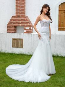 2025 New Romantic French Style Mermaid Wedding Dress, Spaghetti Strap Deep V Lace Patchwork Sheer Back Train Bridal Gown, High-End Wedding Ceremony Dress