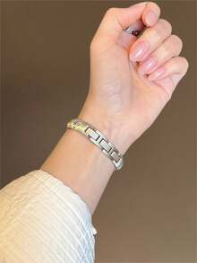 Bracelet Compatible With Apple Watch Strap Premium Compatible With Apple Watch Strap 8/9/7/6/5/4/3/2/1 Series, Compatible With Apple Watch Strap Ultra40mm 44 41 45 49 42 38mm Women's Fashion Bracelet Accessory, Not Stuffy, Comfortable To Wear, Perfectly Fits The Wrist.