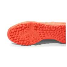 Puma FUTURE-9-PLAY-TT 足球鞋/运动训练鞋，带 TT 鞋钉，108918-01 - 亮紅色-彪馬白-黑色-銀色 - 查看 9