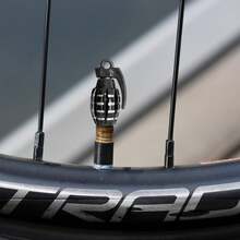 Tapón Pivote Cubre Válvula Bicicleta Moto Carro (Granada Negra) - Ojos - Ver 3