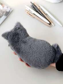 1个毛绒猫咪铅笔盒，可选颜色：蓝猫、黑猫、白猫、米色猫，触感柔软，容量大，可爱时尚的收纳袋，创意文具整理器，毛绒铅笔袋礼品