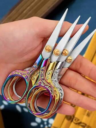 1把复古刺绣剪刀，工艺缝纫剪刀，不锈钢多功能细节剪刀，适用于刺绣、缝纫、手工DIY艺术用品、工艺品和办公用途，圣诞节、圣诞剪纸、圣诞包装裁剪