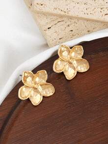 1 paire de boucles d'oreilles à fleurs vintage en métal, convenant pour un port quotidien, bijoux occidentaux pour femmes