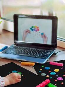 1 pieza de papel kraft negro en tamaños surtidos, de uso versátil para paneles de anuncios, manualidades, forrar mesas y pisos, servilletas, cubiertas de libros, embalaje de teléfonos, regalos, envío y envoltura - Negro - Ver 6