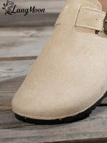 建议购买大一码。朗慕2026新款杏色超轻加厚平底软面沙滩户外居家增高女凉鞋，时尚搭扣露趾木屐女夏季休闲穆勒鞋，厚底轻便舒适。 - 杏色 - 查看 6