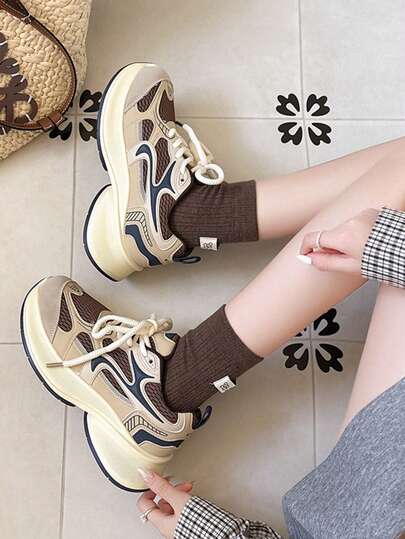 Giày thể thao đế dày thoáng khí bằng lưới, unisex, kiểu dáng thường ngày.