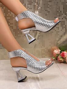 1双女士时尚新款露趾高跟凉鞋，优雅魔术贴格纹高跟凉鞋，2026新款上市