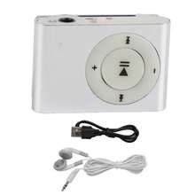 Kompakter silberner MP3-Player mit rückseitigem Clip, Kopfhörern und USB-Kabel – Tragbarer digitaler Musikplayer - Silber - Übersicht 1