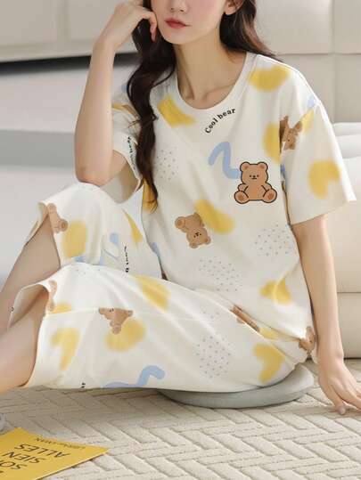 两件套女士睡衣套装，夏季短袖圆领七分裤休闲宽松睡衣套装，可爱小熊字母印花短袖上衣，可爱小熊字母印花七分裤，休闲家居服 | 可爱睡衣套装 | 易护理面料