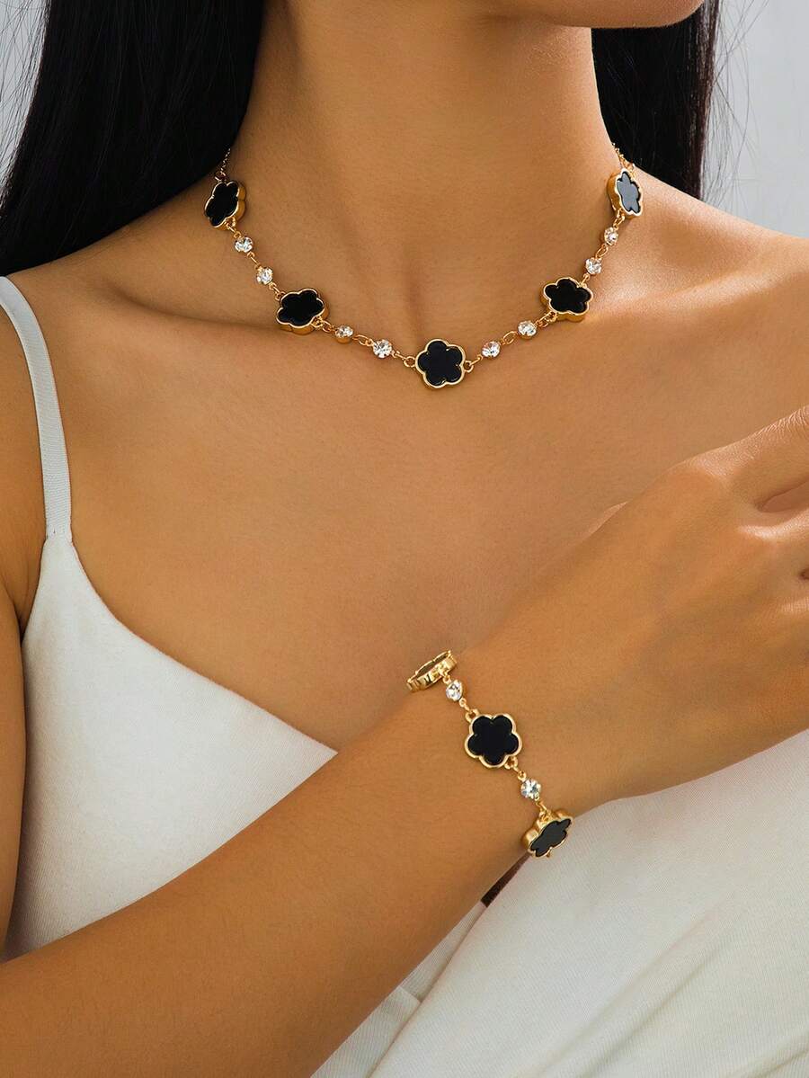 1pc Black Clover Pendant Necklace With Rhinestones, Elegant High-End Luxury Feel, Autumn/Winter New Style; 1pc Women Bracelet Jewelry Set, Gift For Valentine's Day Date - Black - View 1