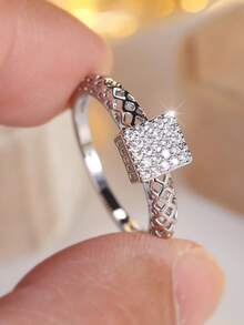 Vanel 1枚时尚铜质浪漫立方氧化锆镶嵌方形糖戒指，经久耐用，简约风格，适合周年纪念、生日、复古风格等场合。 - 戒指 - 查看 2