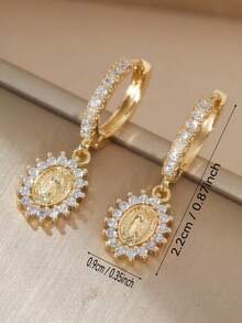 一对优雅的圣母玛利亚吊坠耳环，镶嵌闪亮立方氧化锆——奢华的女士垂坠耳环，完美适用于婚礼和订婚场合。