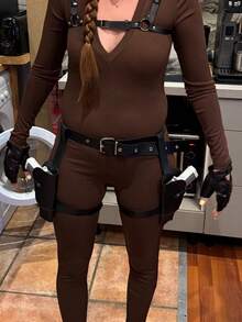 一套服装枪套，西部牛仔枪套，劳拉·克劳馥服装配件