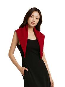 1条纯羊毛三角围巾，用途广泛，保暖性极佳，适合冬季佩戴，可作头饰或时尚多功能礼品。