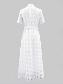 女士纯色翻领A字腰带格子薄纱短袖连衣裙，适合生日派对、返校、校园风、日常穿着、休闲场合、度假、邮轮、海滩、街头风、通勤、商务休闲等场合。 - 白色 - 查看 7
