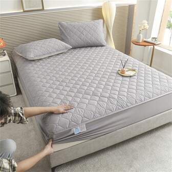 1pc Waterproof Mattress Protector, Urine Proof Mattress Cover