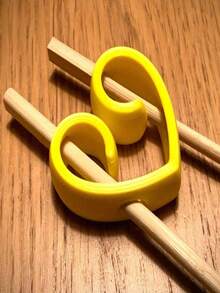 2pcs Chopstick Assist Holders, Easy To Learn How To Use Chopsticks, Suitable For Picky Eaters Japanese Cuisine And Sushi Tableware - Portable Beginner Training Accessories, Chopstick Training Tool, Kitchen Supplies - Multicolor - View 2