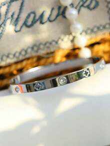 男士不锈钢四叶花水钻手链，简约奢华，适合日常通勤、商务休闲佩戴，情人节专属礼物 - 四葉草手鐲 - 查看 3