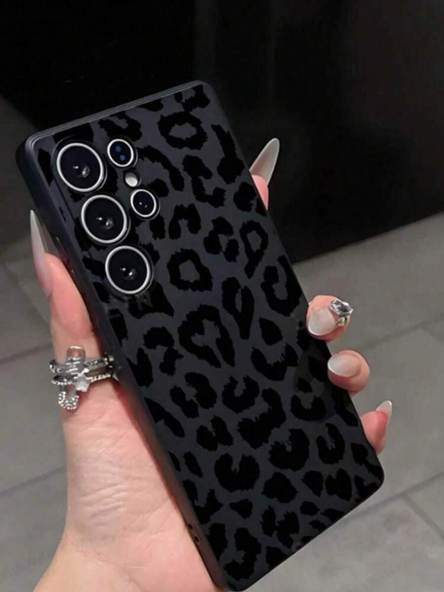 1 pièce Étui de téléphone noir à imprimé léopard à la mode, antichoc et antidérapant, compatible avec iPhone17/17PROMAX/17PRO/AIR/16/15/14/13/12/11/16PROMAX/ Galaxy A04e/A05s/A13/A14/A15/A34/A35/A50/A52/A53/A54/S21/S22/S23/S24/S25/S25Ultra - Noir - Voir 1