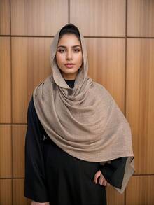 1件亚麻纯色头巾，穆斯林人造丝褶皱流苏边头巾，适合搭配长袍，夏季沙滩围巾/披肩 - 彩色 - 查看 33