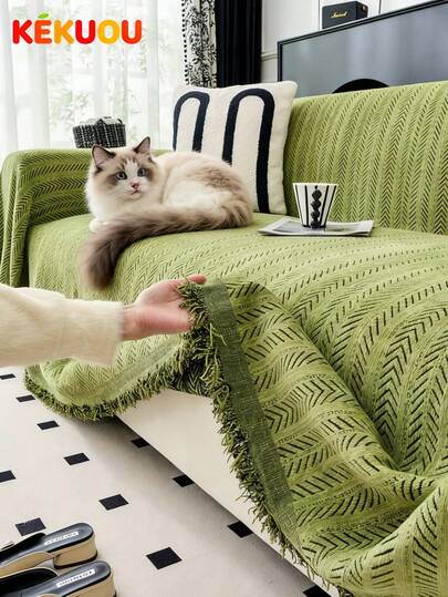 KEKUOU Funda Sofá Ligera Lujosa, Diseño Minimalista Moderno 1 Pieza, Uso Universal Todo el Año – Ideal Decoración Salón Navidad, Acción de Gracias, Multiusos como Manta Sofá, Esterilla Picnic, Colchoneta Camping. Protege Sofá Contra Desgaste, Manchas, Polvo, Rayones, Mantiene Mueble Excelente. Complementa Decoración Navideña, Elegante Hogar. Materiales Premium Suaves Duraderos, Adaptables Sofás 1/2/3/4 Plazas, Diseño Sin Costuras Visibles, Compatible Amueblamientos Modernos/Clásicos/Contemporáneos. Elemento Decorativo que Eleva Estilo Salón/Dormitorio/Oficina, Perfecta Regalo Festivo, Renovar Decoración, Uso Diario – Combina Practicidad, Elegancia, Versatilidad.