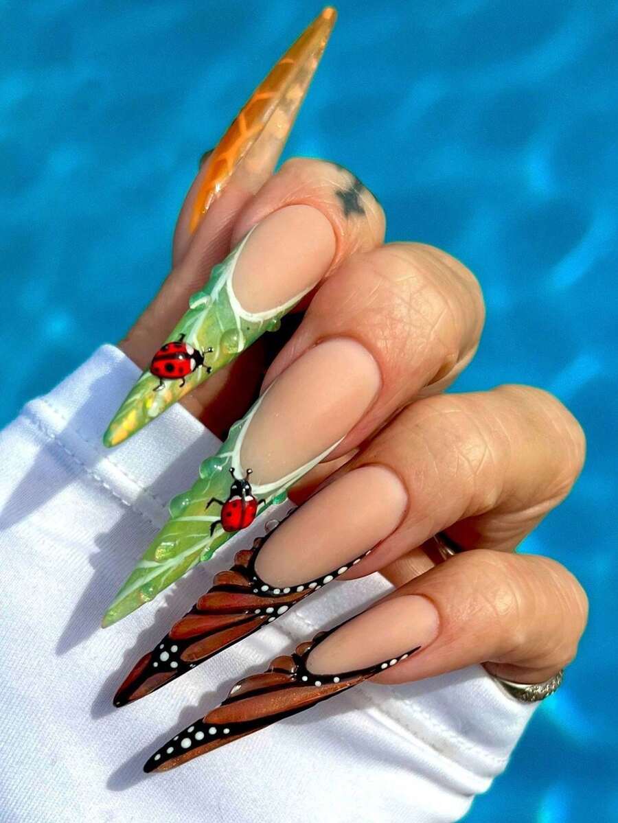 24 قطعة أظافر وهمية بشكل اللوز الطويل ذات نمط ثلاثي الأبعاد لنجمة السبع نقاط، أظافر أكريليك مثالية للاستخدام اليومي، مستلزمات الأظافر - متعدد الألوان - مشاهدة 1