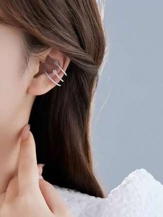 1件装合成立方氧化锆镶嵌多层耳夹，优雅个性时尚百搭，无需耳洞，适合日常、休闲、派对、度假等场合。