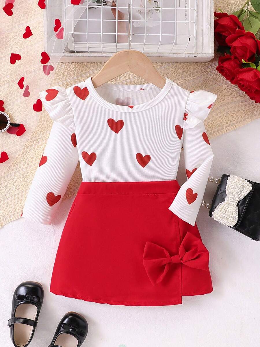Conjunto casual de 2 piezas para el Día de San Valentín para niñas, con top con estampado digital de corazón rojo y falda con bajo asimétrico, y moño 3D - Blanco - Ver 1