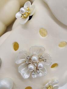 12PCS ABS White Rhinestone Floral Beads Decor Shoe Charms Buckles Accessories Good Quality DIY Adorable Clog Pins Decorations Hole Garden Shoes Ornaments Fit Women Adults Bubble Slides Slippers Beach Bag Sandals Xmas Halloween Birthday Party Gifts (Shoes Not Included) - 12 Styles In Total - View 6
