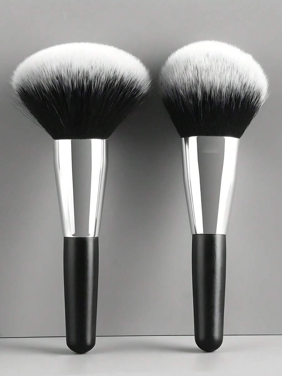 2件套便携式双头化妆刷套装 | 1支散粉刷 + 1支腮红刷 | 小巧便携，全套化妆工具，送礼佳品 - 銀色 - 查看 1