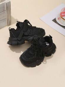 女童时尚运动鞋，低帮网布和人造革材质，透气舒适，耐穿减震，条纹和随机图案可选，魔术贴和鞋带双重闭合方式，适合户外活动，四季皆宜，休闲徒步皆可，适合14岁及以下儿童。 - 黑色 - 查看 3