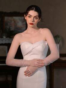 1 双长款压纹字母新娘手套，优雅复古薄纱长袖配饰，适合婚礼、正式场合、摄影等场合 - 白色 - 查看 4