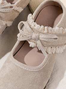 1 Pair Girls' Children Lace Trim & Bow Decor Flat Shoes, Round Toe, Hook And Loop Closure, Soft & Comfortable, Fashionable & Cute Princess Style Shoes, Suitable For Outdoor/Street Wear, All Seasons - Beige - View 6