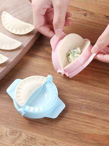 1pc Dumpling(13.8cm/4.45inX11.3cm/5.43in) Maker, Empanadas Press Mold Maker, Dumpling Mold For Pierogi, Pastelitos, Calzone, Turnovers, Chinese Dumpling, Kitchen Gadgets, Baking Supplies, Kitchen Items - Multicolor - View 3