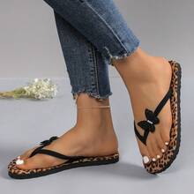 新款女士豹纹露趾舒适平底拖鞋、时尚蝴蝶结装饰凉鞋、休闲人字拖，适合夏季户外海滩