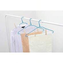 Pasadores de madera para colgar ropa, 3.5 pulgadas, pinzas de madera resistentes, pasadores de ropa para manualidades, clips de madera para fotos. Resistente a la corrosin - 100 unidades - Ver 7