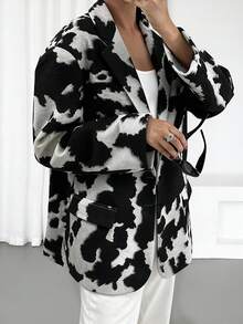 معطف كاجوال مكتبي مطبوع بالأزهار مع جيوب وشق من القطيفة للنساء - متعدد الألوان - مشاهدة 1