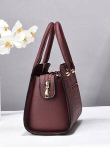 女士PU皮革复古斜挎包，流苏装饰手提包，大容量女士单肩包，女士合成革包，鳄鱼纹压花大容量托特包，女士办公工作包 - 母亲节礼物 - Bold Plum - 查看 4