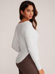 VUTRU Fitted Crew Neck Long Sleeve Ribbed Athletic T-Shirt Top, Suitable For Yoga, Running, Dancing