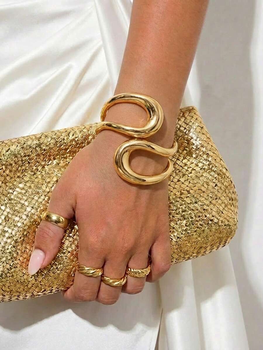 1 Stück Vintage minimalistisches asymmetrisches Metallarmband in Wassertropfen-Schlangen-Form, personalisiertes übertriebenes geometrisches abstraktes Design, luxuriöser eleganter Armreif, geeignet für den täglichen Gebrauch von Frauen, Urlaubsgeschenke, Treffen mit Freunden, Bankette, Modeschooting auf der Straße, Laufsteg-Accessoires - Gold - Übersicht 1