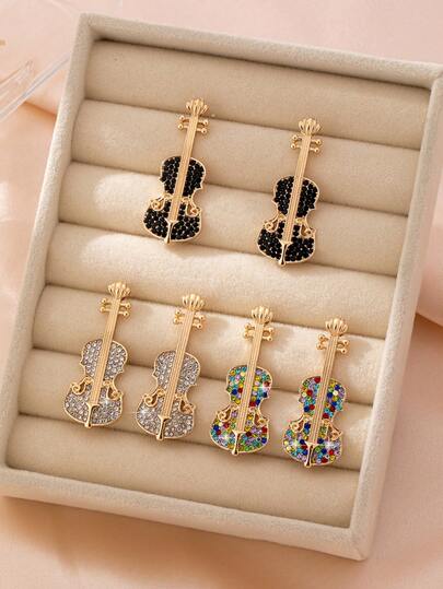 一对Y2K可爱小提琴造型耳钉，彩色/白色/黑色可选，尺寸1.5*3.8厘米，精致小巧，适合日常佩戴、约会和音乐节等场合。