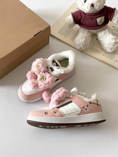 NZNF 2025新款厚底保暖毛绒内里小白鞋，女款休闲蝴蝶结套脚运动鞋，适合学生、通勤和居家穿着，冬季款