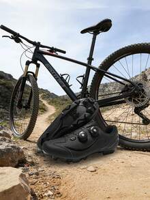 新款专业骑行鞋，男女款可选，耐磨尼龙+TPU鞋底，无系带设计，牢固的旋钮锁扣，舒适透气，耐磨鞋底，稳定减震，助您勇往直前，高速骑行。 - 黑色 - 查看 7