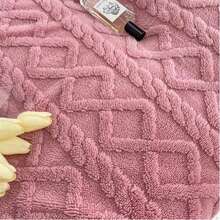 Manta Versátil de Textura Suave como la Nube para las Cuatro Estaciones, Manta Acogedora con Forro Coral Dúctil Engrosado y Colores Dopamina Vibrantes - Ideal para Siestas en la Oficina, Relajación en el Sofá de la Sala y Uso Cómodo en Dormitorios, Espacios Estudiantiles y Viajes - Rosa - Ver 5