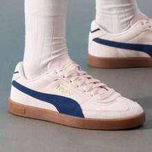 PUMA Club 2 Women's Comfortable And Versatile Sporty Casual Low-Top Sneakers In Light Purple - Pink - View 1