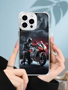 1PC Funda transparente con diseño de motociclista en traje negro junto a moto deportiva, estilo minimalista urbano y dinámico, protección contra caídas, ideal para hombres y amantes de las motos y el estilo de vida activo, regalo perfecto para fiestas, amigos, pareja o familia : funda transparente resistente a golpes, compatible con Apple Phone17/16/15/14/13/12/11/XS/XR/X/PLUS/PRO/PROMAX, agarre cómodo, regalo ideal para ocasiones especiales - transparente - Ver 2