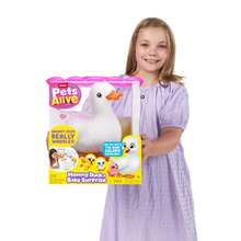 ZURU Pets Alive Mommy Duck & Baby Surprise Nurturing Play Surprise Hatching Interactive Toy