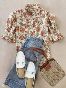 女士休闲度假衬衫，菊花图案，荷叶边下摆，纽扣短袖 - 彩色 - 查看 1