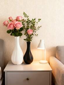 1pc Simple Black & White Textured Plastic Vase, Modern Style Flower Vase For Living Room, Bedroom, Desk Decor, Artificial/Real Flower Arrangement, Lightweight Luxury Floral Decor, Ideal For Home, Rental Apartment, Boutique Hotel Decoration