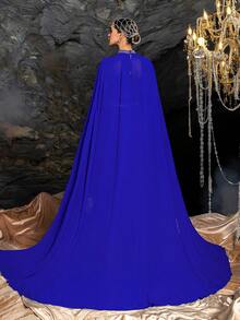 Bộ váy 2 mảnh thanh lịch dành cho nữ: Váy dạ hội không dây vai, đính đá lấp lánh, chân váy chữ A xòe rộng, kết hợp với khăn choàng dài bằng chiffon có thể tháo rời - sự lựa chọn lý tưởng cho đám cưới, dạ hội lớn, lễ trao giải và các bữa tiệc cao cấp. - Xanh đậm - Xem 3